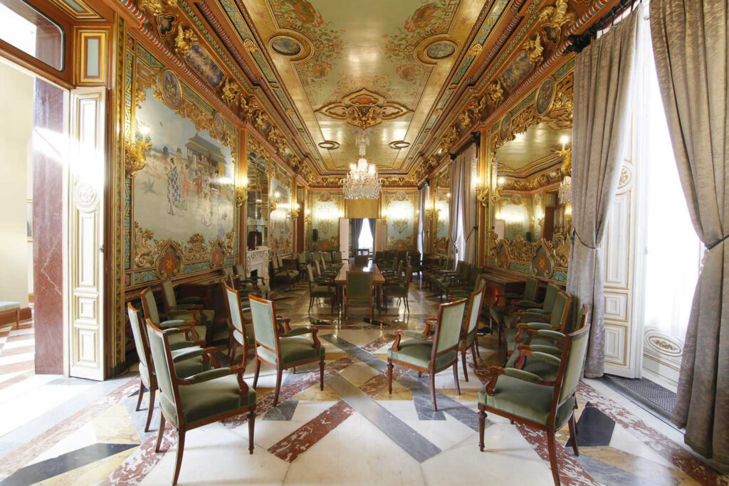 Salón Oriental Palacio de Santoña