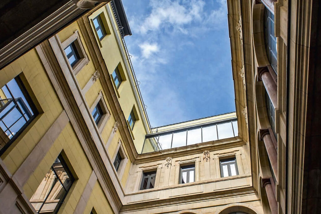 Patio del Palacio de Santoña