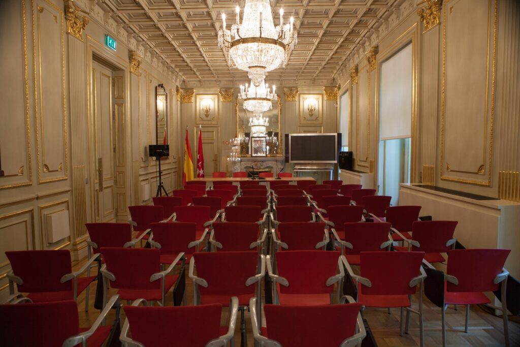 Sala del Palacio de Santoña