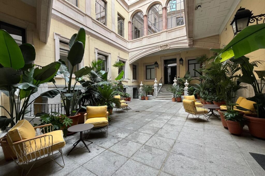 Patio del Palacio de Santoña